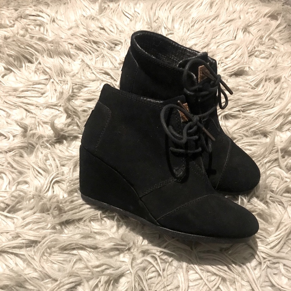 Toms Desert Wedge Bootie Black Suede Size